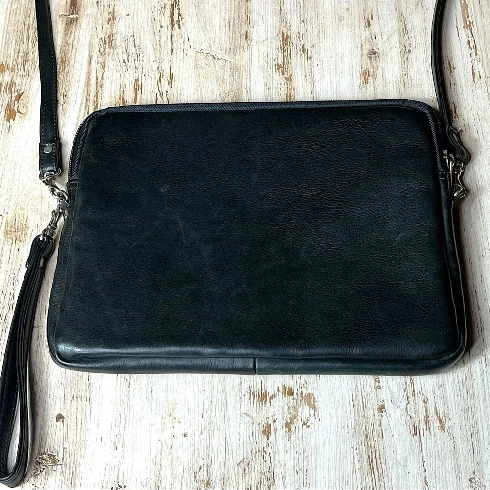 Piel IPAD & TABLET Black Leather Crossbody Shoulder Wristlet Bag Black Unisex